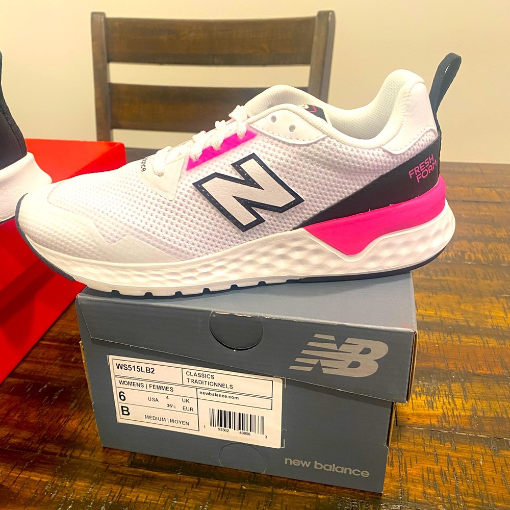 Size 6 Never Worn New Balance Shoes